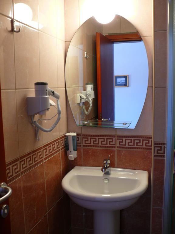 Guest House Zec Budva Bilik gambar
